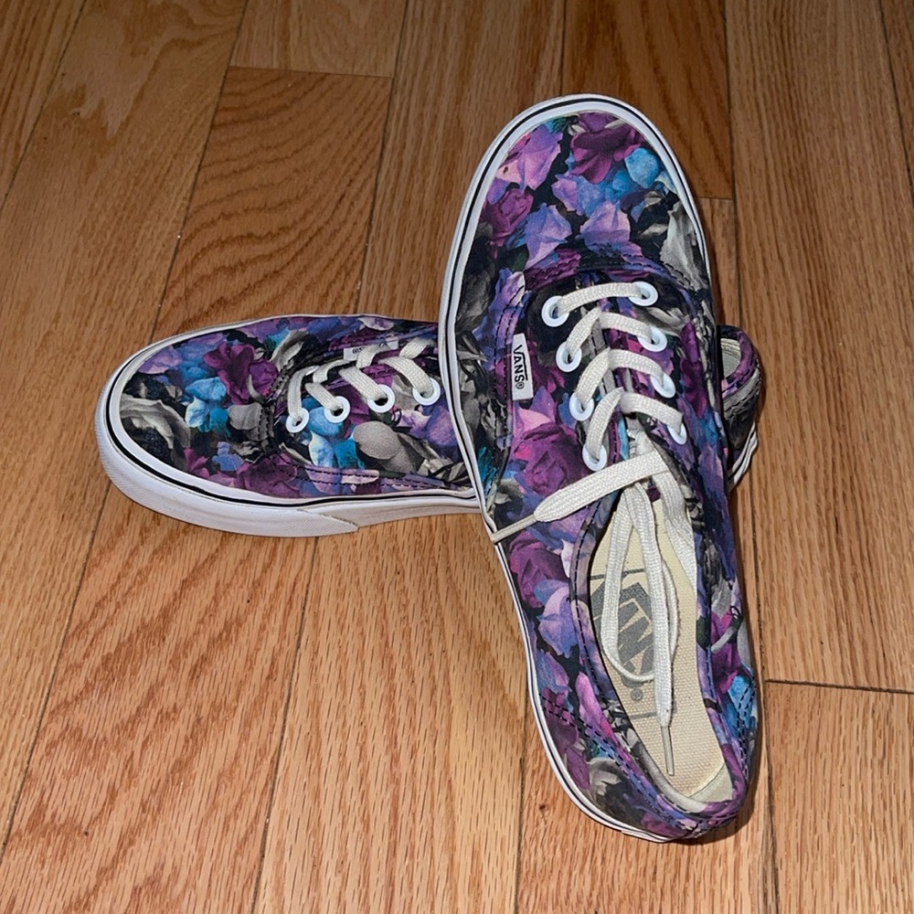 Women’s blue and purple floral print vans size 6